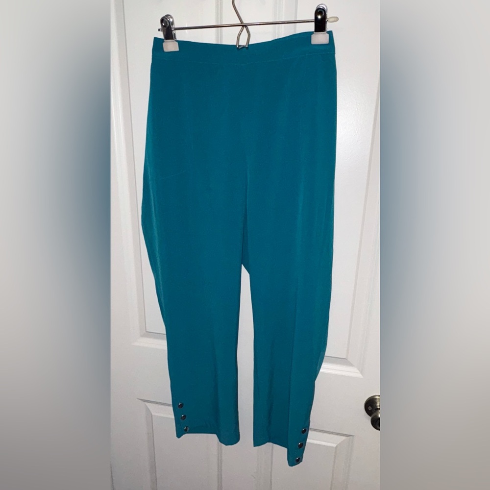 Zenergy Ankle pants by Chico’s, size 3.5 (18 XL)